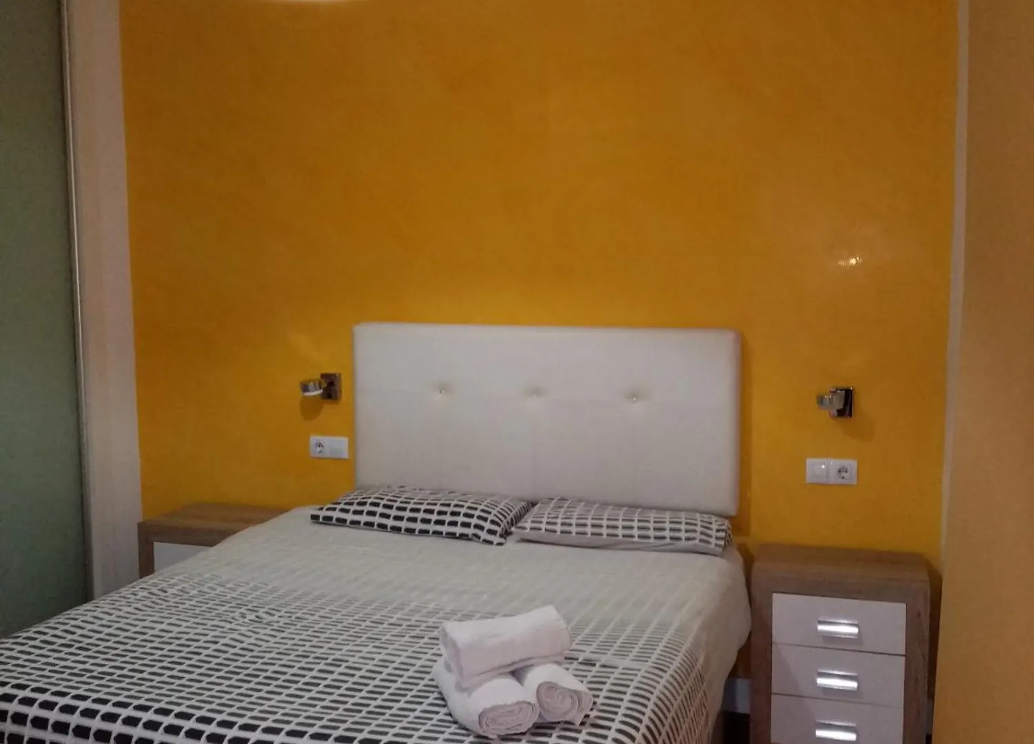 Apartamento En Casco Antiguo Malaga Apartment